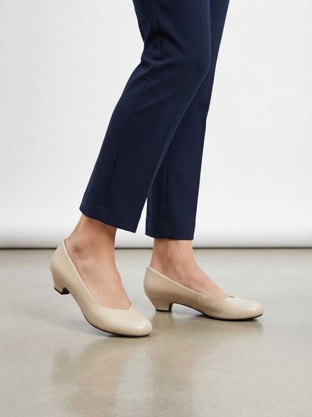 Soft Styles by Hush Puppies Bone leather slip on dress shoes